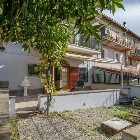 Apartment Kiwi E L'uva By Interhome